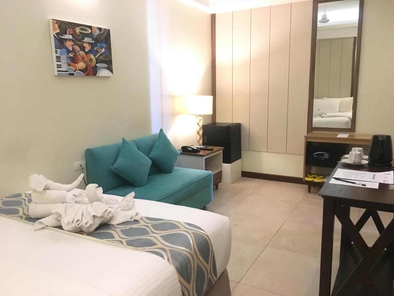 Belian Hotel Тагбиларан Экстерьер фото
